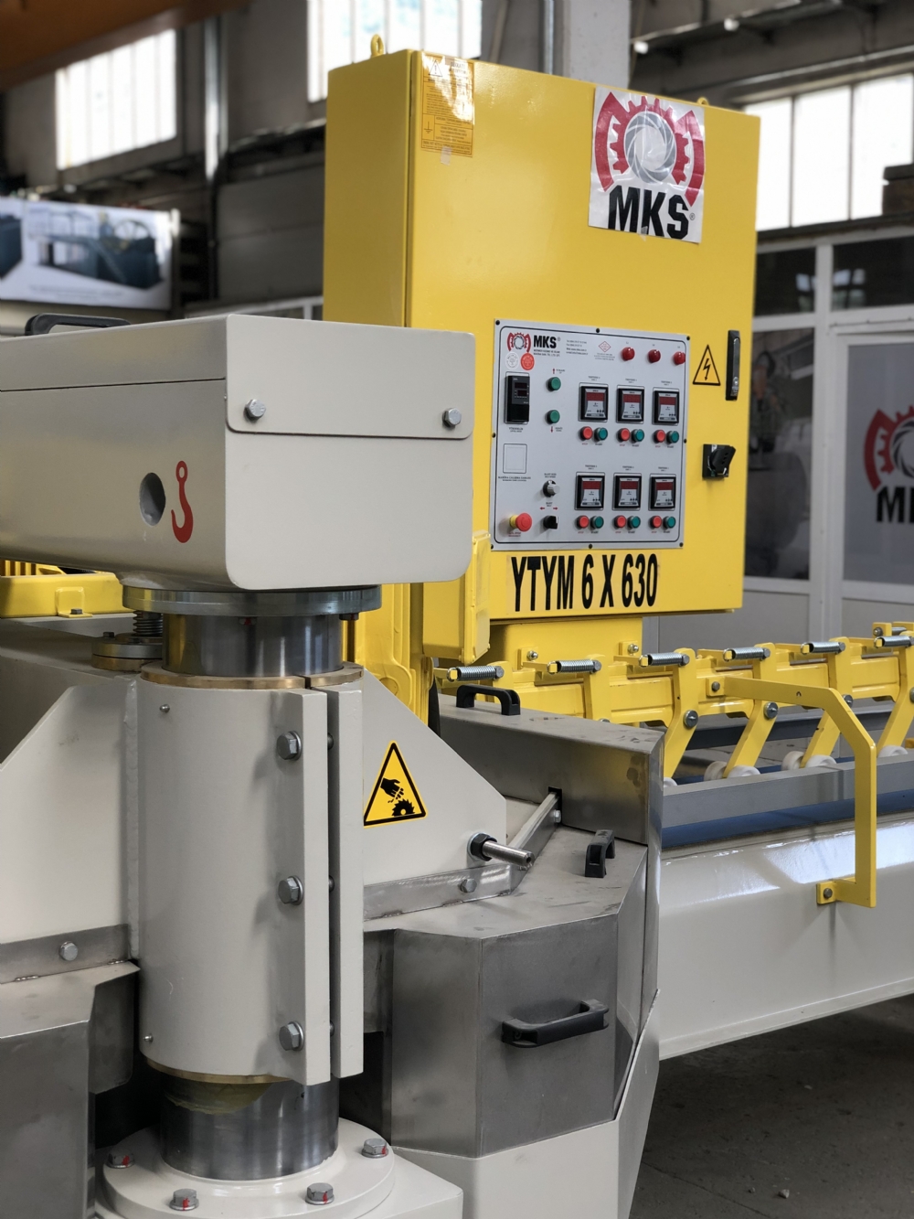 Horizontal Splitting Machine